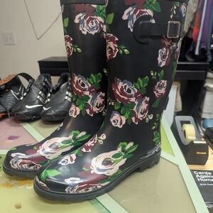 Floral Rain Boots - Black and Green